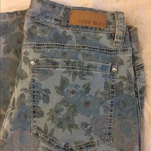 Code Bleu floral Jeans size 8